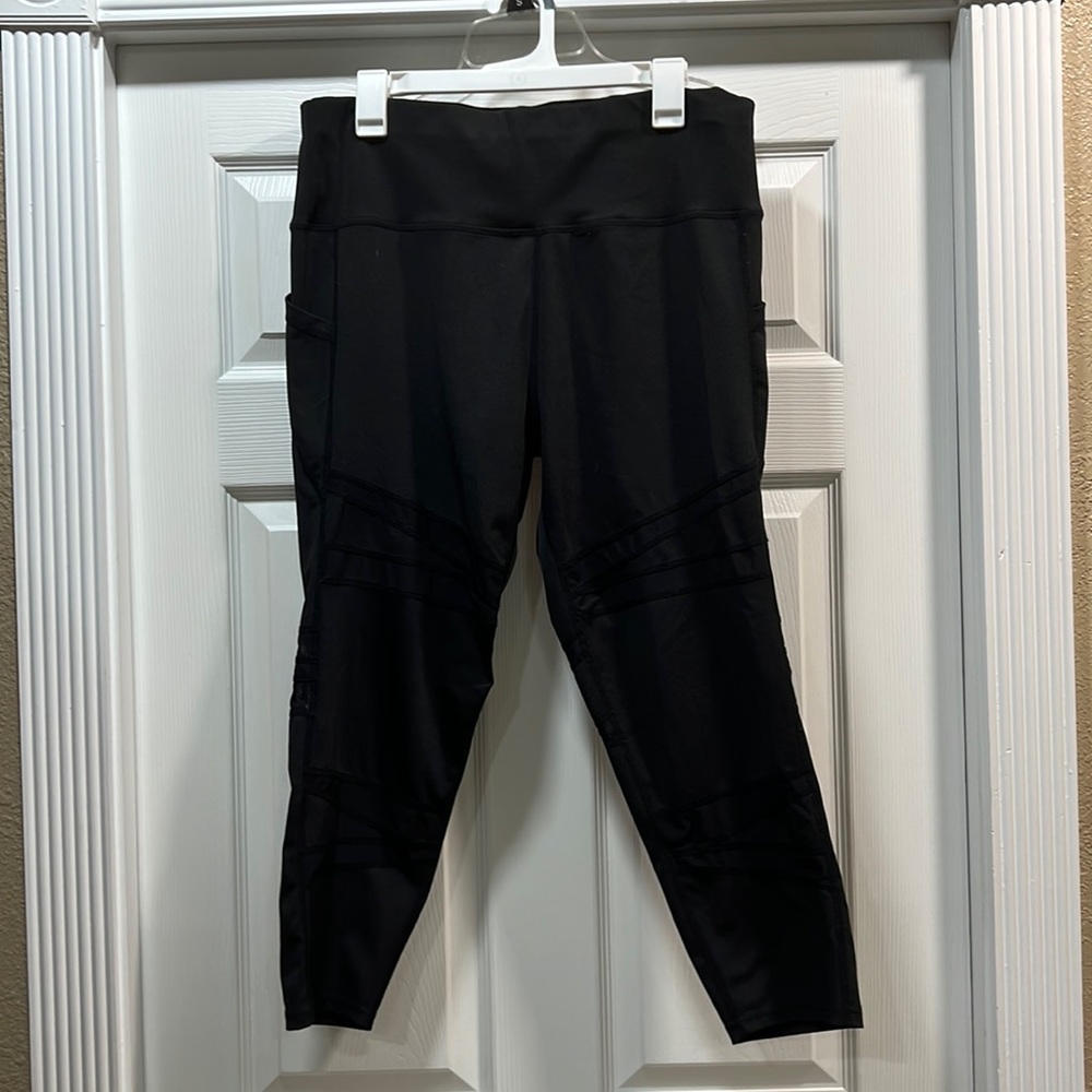 Kore black workout pants length size 2X.